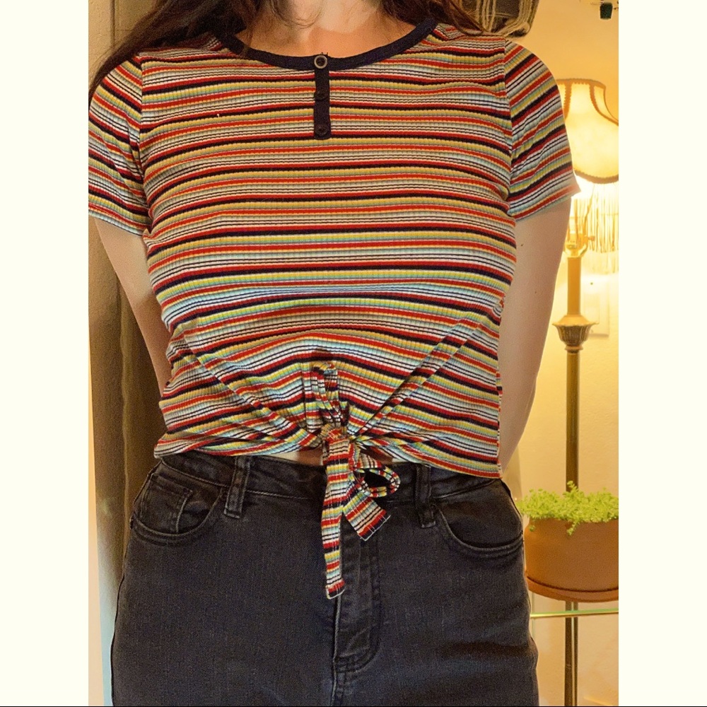 STRIPED TIE-UP T-SHIRT